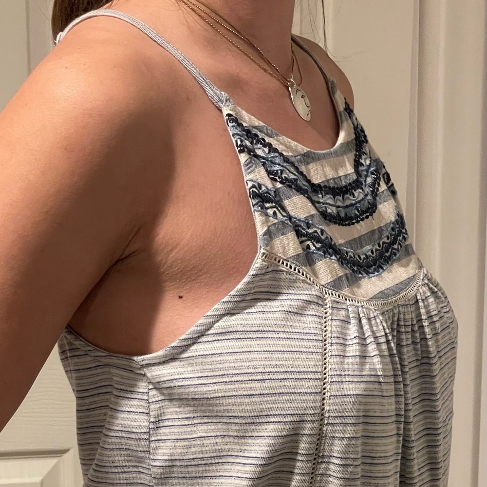 Lucky Brand XS tank embroidered top